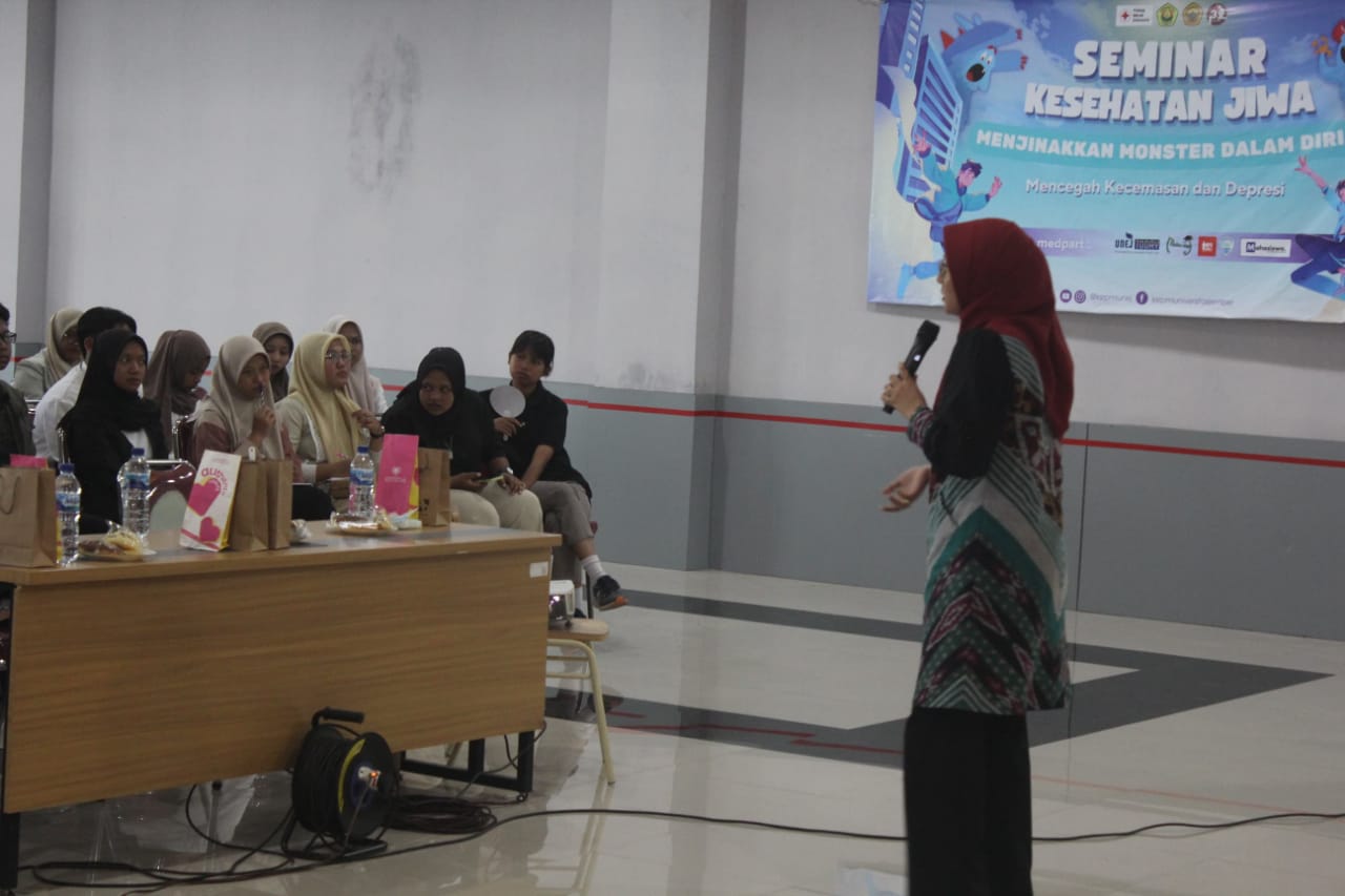 Dari Seminar Kesehatan Jiwa KSR PMI Unit Unej; Sukses Digelar, Dihadiri Ratusan Peserta Dengan Berbagai Golongan 