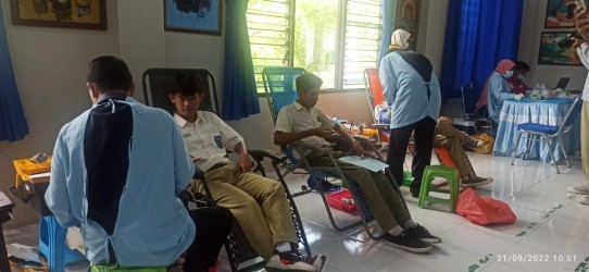 Jaring Pendonor Pemula,  PMR WIRA  SMAN 1 Jember Sumbang 81 Kantong Darah 